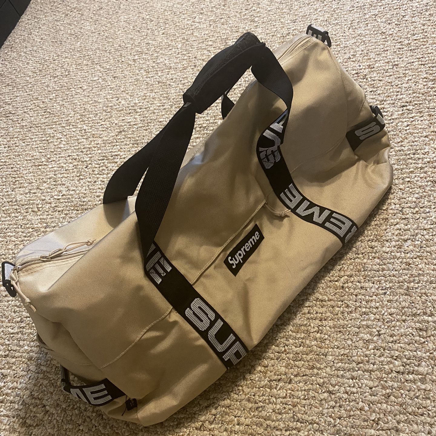 Supreme Duffle Bag (SS18) Tan for Sale in Huntington, NY - OfferUp