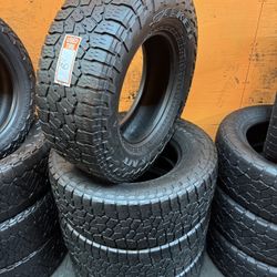 295/70R18 Falken Wildpeak A/T Full Tire Set