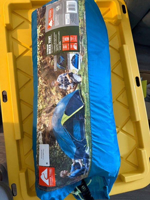 2-person Tent VERY GOOD CONDITION