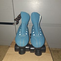 Classic Vintage Style Roller Skates 