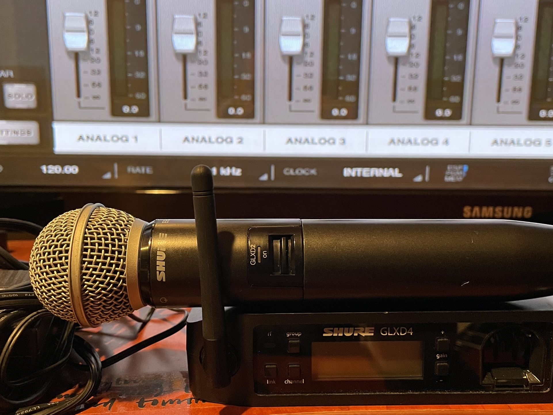 Shure GLXD4 Wireless mic