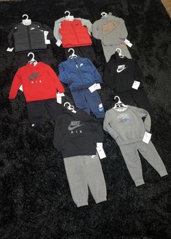 NWT Nike 24 Months