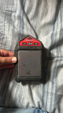 M12 Milwaukee speaker