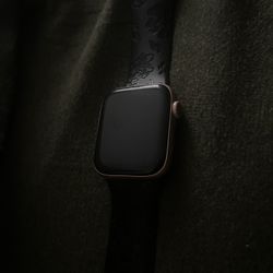 Rose Gold Apple Watch