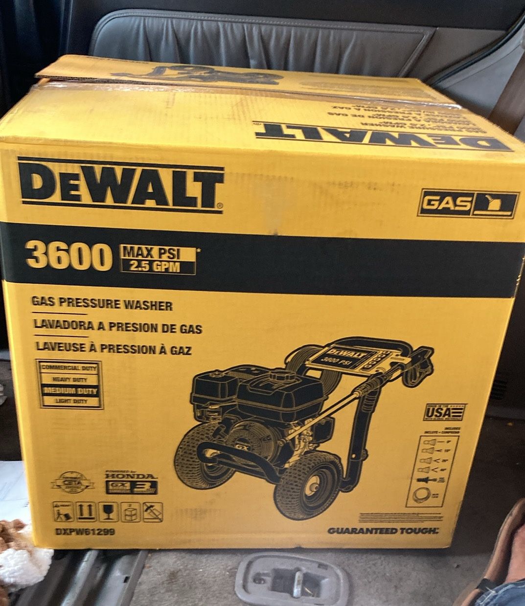 BRAND NEW!! DeWalt Pressure Washer!!