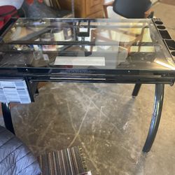 Art Desk 