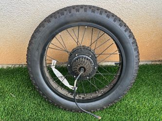20-inch fat-tire e-bike rear wheel with motor