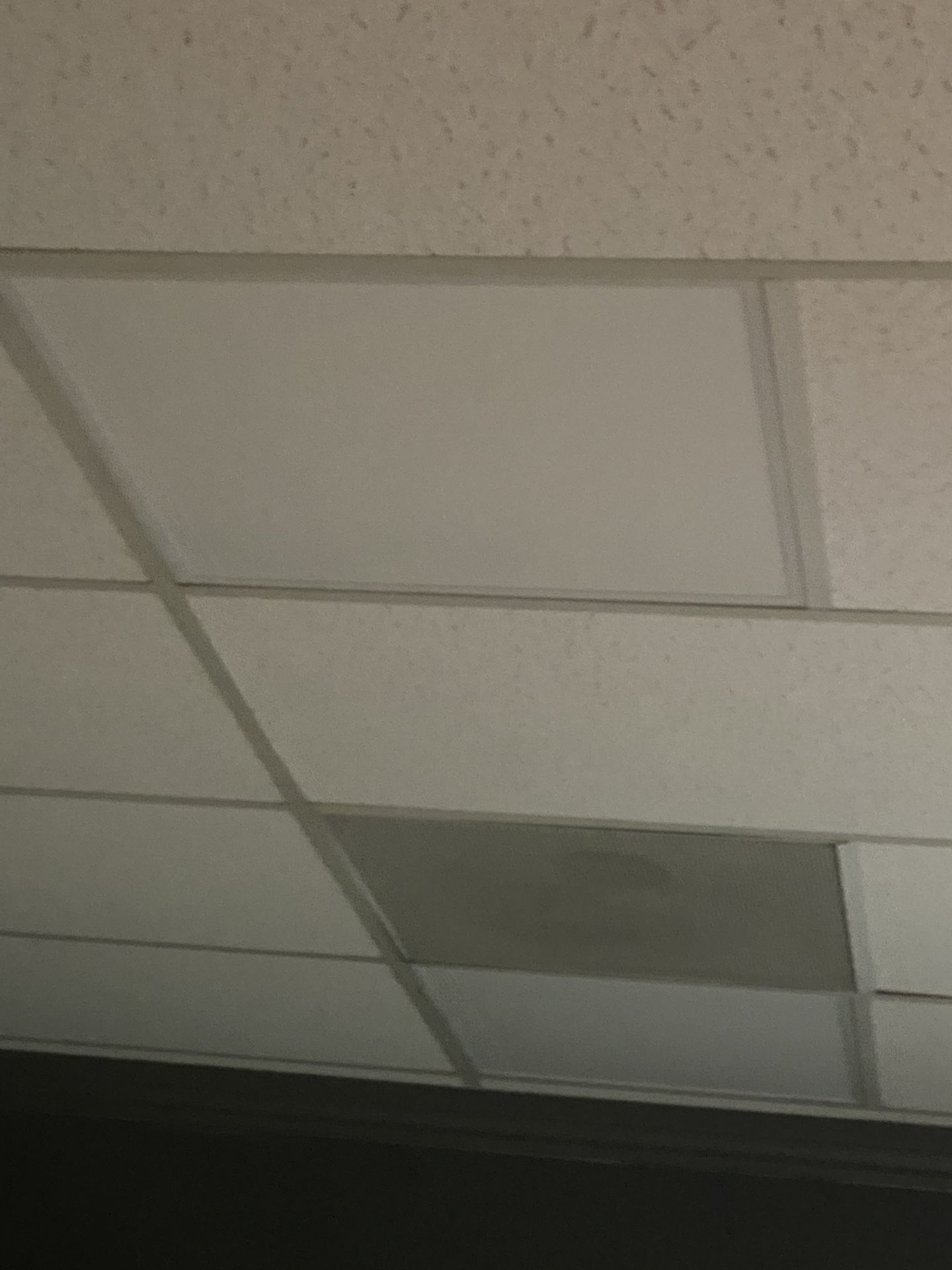 💡 LOT OF 40 LED Drop Ceiling Light Fixtures — Like New / Great Condition