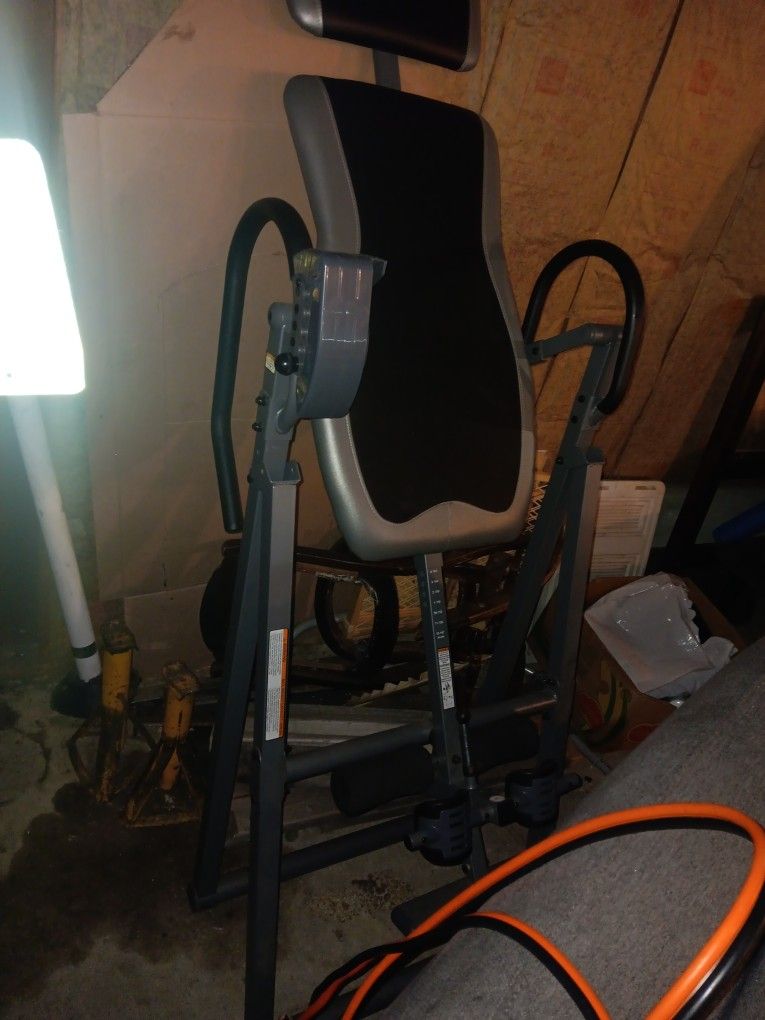 Innova Inversion Table