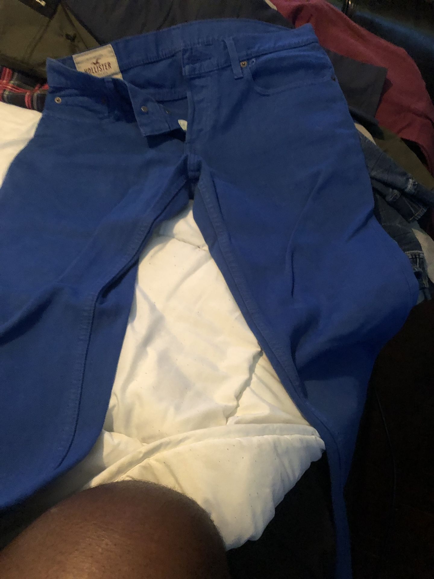 Hollister 32x30 blue jeans.. 👖 stylish