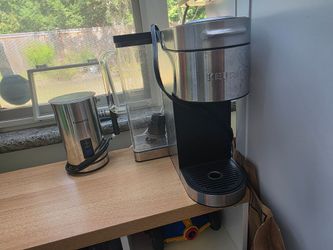 Keurig K-Supreme Plus maker & milk frother
