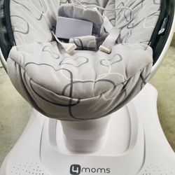 4 Moms Mamaroo 