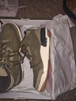 Jordans rare air 3 and family affair 3's