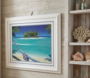 ‼️Beach themed, framed picture with glass on top in great condition ‼️PLEASE, CHECK MY OTHER LISTINGS AND FOLLOW