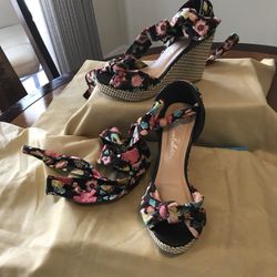 Wedge sandals, Floral Ankle Wrap , Size 7.5