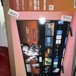 55” Samsung Crystal UHD 4K Smart TV DU7200B
