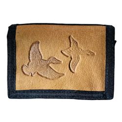 [Wallet] Embossed Leather (Pair Of Ducks) Polyester Trifold