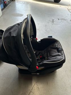 Graco SnugRide Click Connect 30 Infant Car Seat