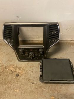 Jeep radio & climate control bezel & screen