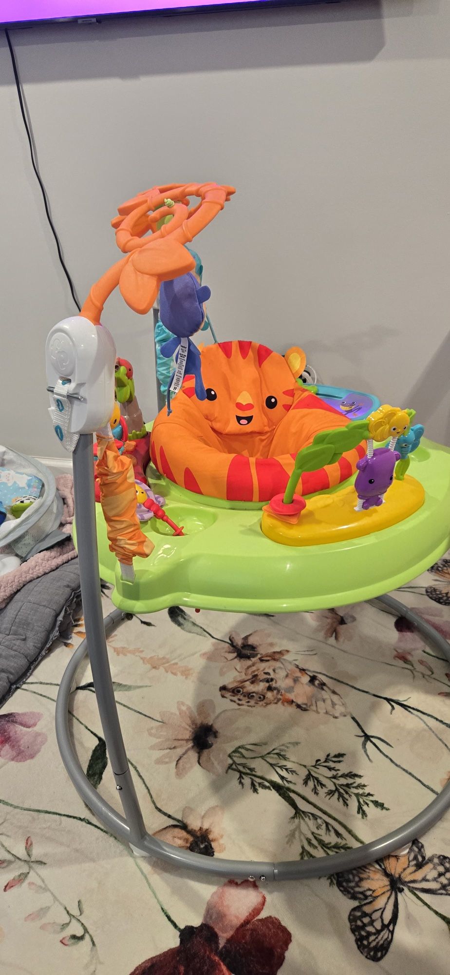 Fisher-Price Baby Bouncer Jumperoo musical activity center