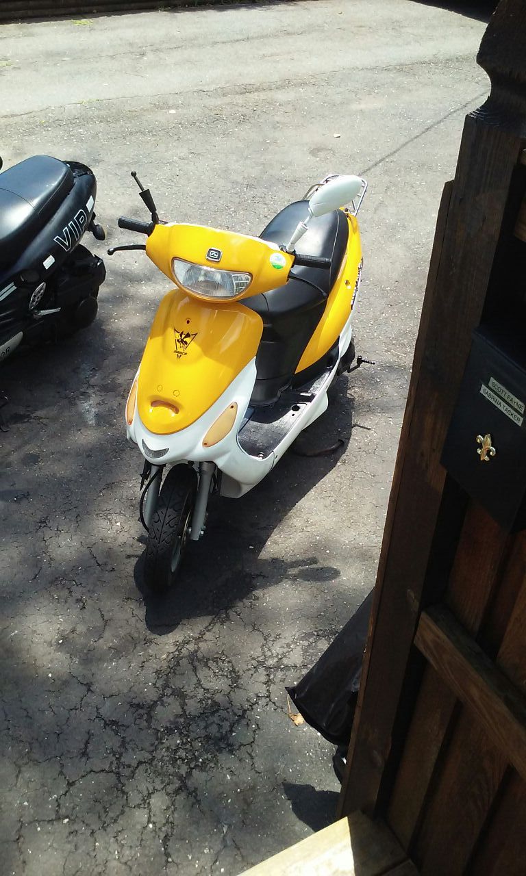 50cc MANCO HORNET SCOOTER