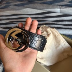 Gucci Double G Buckle