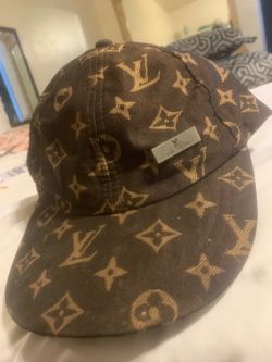 Louis Vuitton Monogram Baseball cap
