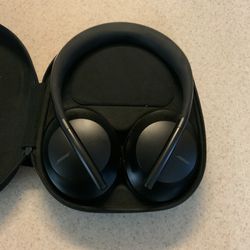 Bose 700 Series Noise Canceling Headphones 