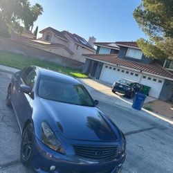 Custom Car Vinyl Wrap