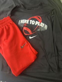 Nike Outfit Size 5-6