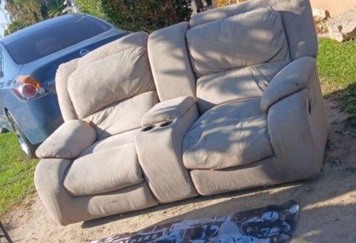 Free Sofa