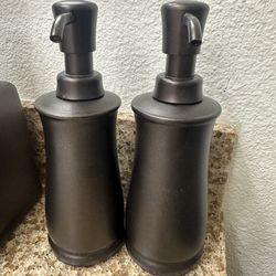 Metal Soap Dispenser (2)
