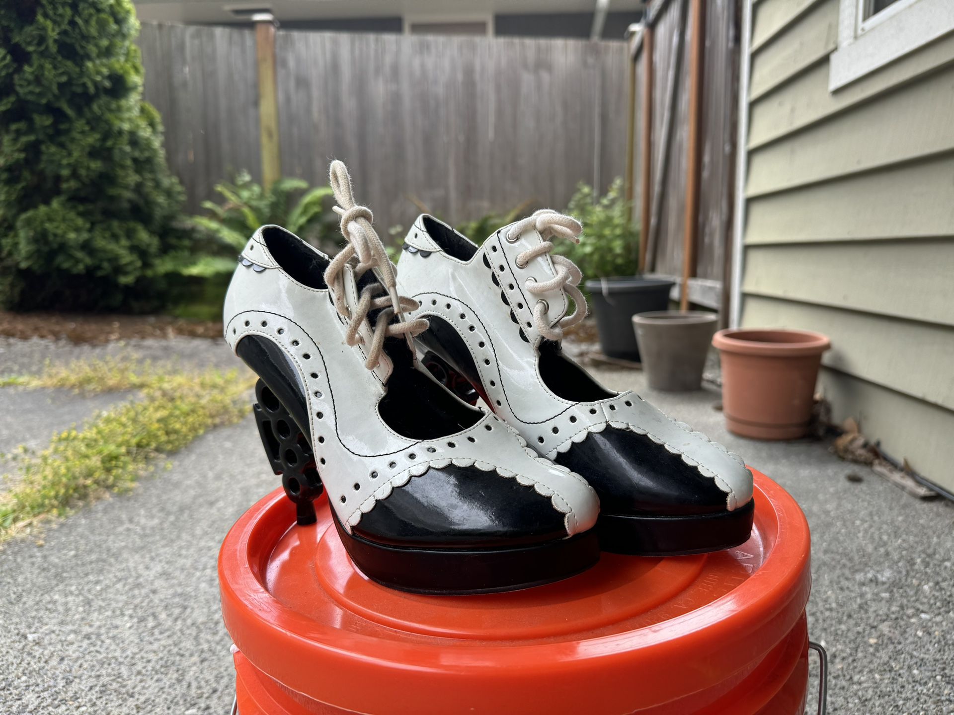 Women’s Punk High heel Shoes - Size 9?
