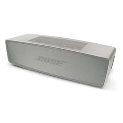 BOSE Mini SOUNDLINK.  250 RETAIL.  USED.  GOOD CONDITION.  HAS CHARGER