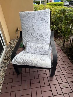 Nursing chair