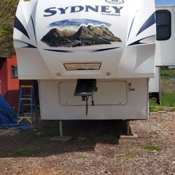 2011 Outback 5th Wheel 