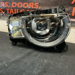 LAND ROVER DEFENDER 2020-2025 RH HEADLIGHT OEM 