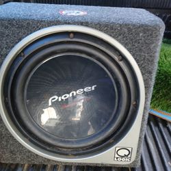 12 Inch Speaker And Amp