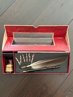 Feather Pen Set