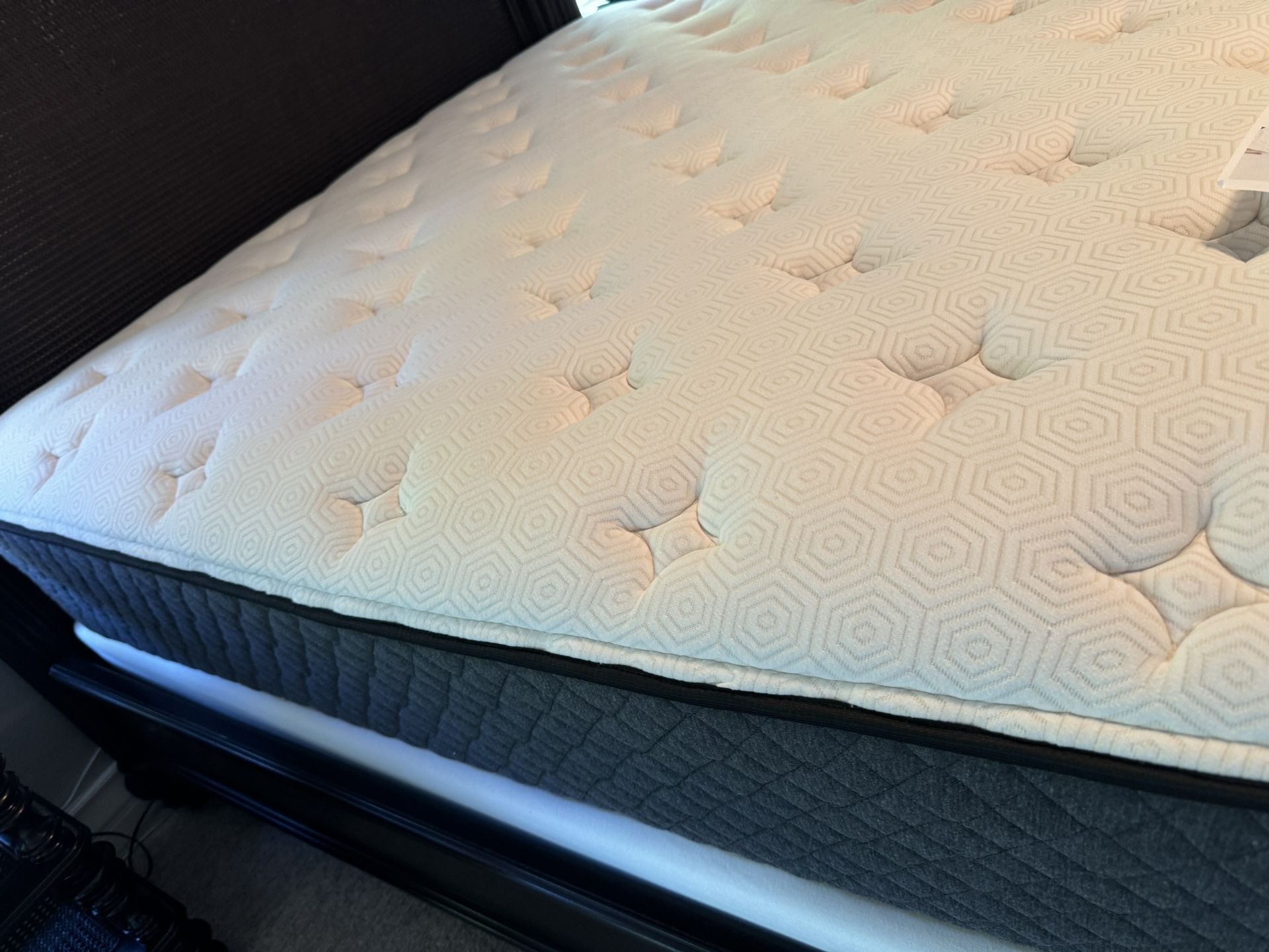 Bear Cooling Mattress Cal King As New 