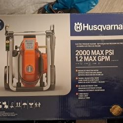 Husqvarna 2000 MAX PSI pressure Washer 
