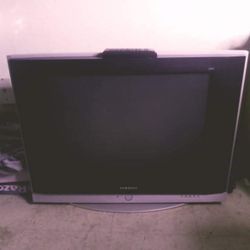 27"/Samsung HDTV With Remote