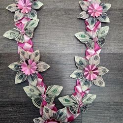 Ribbon Money Lei 