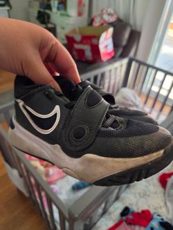 Nike boy shoes