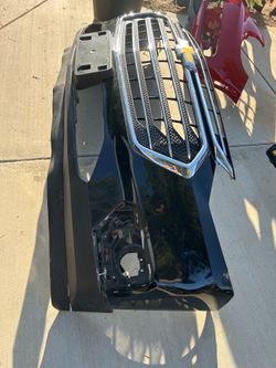 Chevrolet traverse 2018 and 2019 and 2020 and 2021 front bumper
