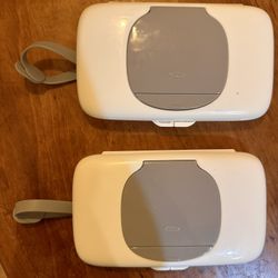 Tot On-The-Go Wipes Dispenser