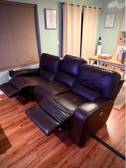 Couch Set w Powered Leg & Headrest