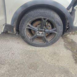 20' Universal Tires 