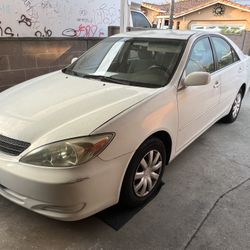 2004 Toyota Camry 