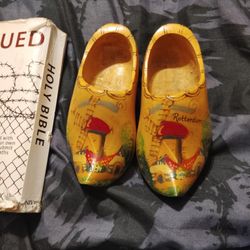 Rotterdam Wooden Shoes 
